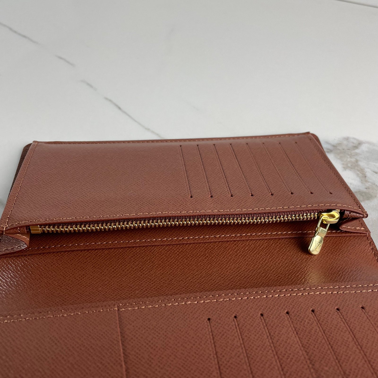 LOUIS VUITTON Brazza Wallet – Image 12