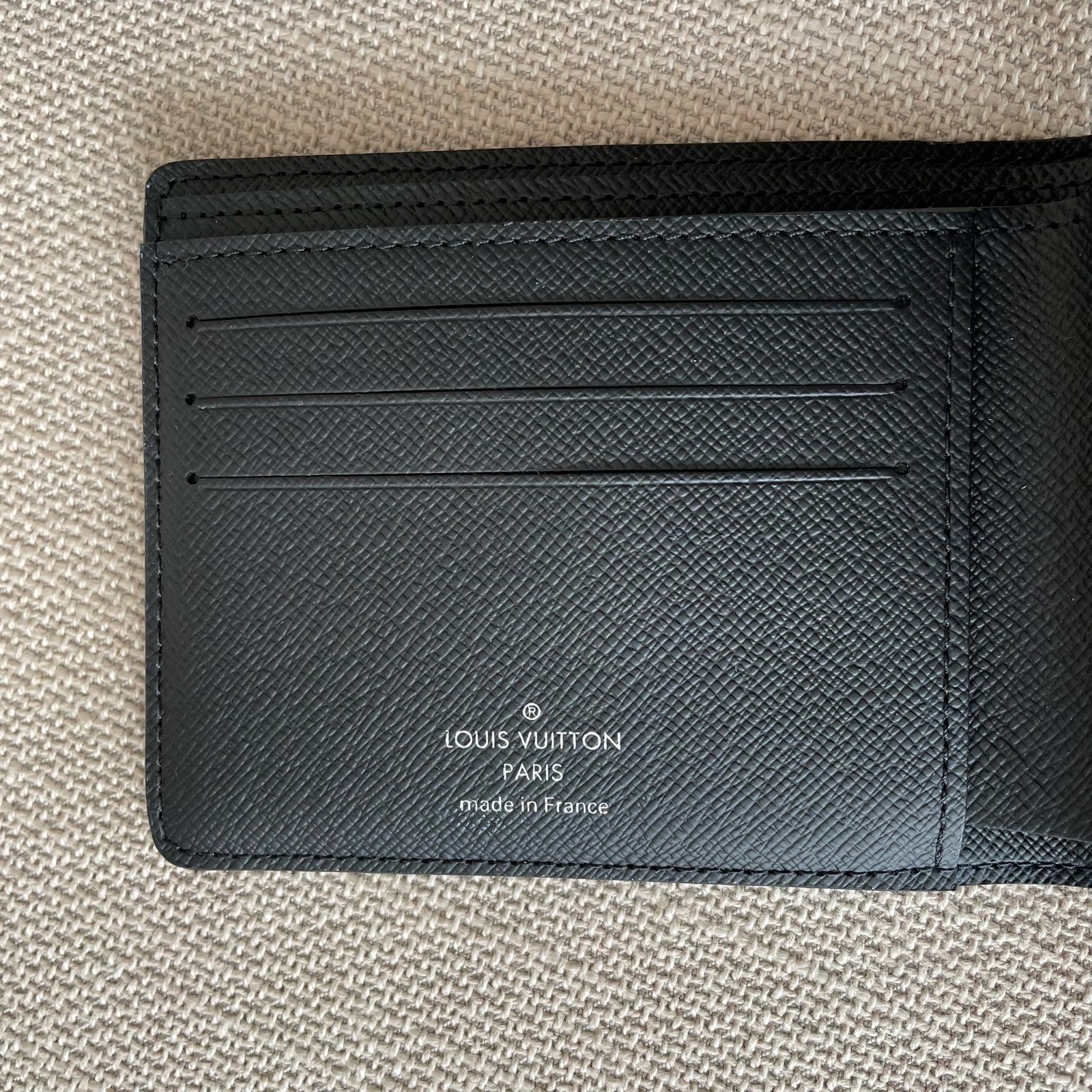 LOUIS VUITTON Portefeuille Multiple – Image 9