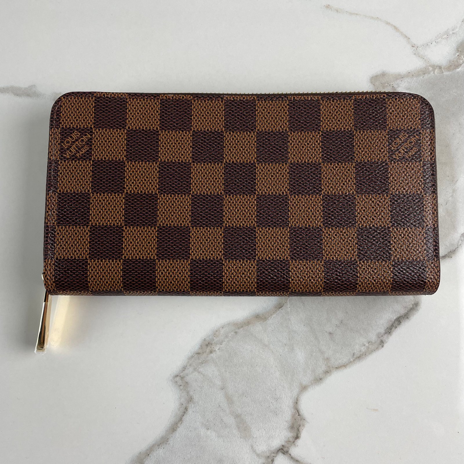 LOUIS VUITTON Zippy Wallet – Image 4
