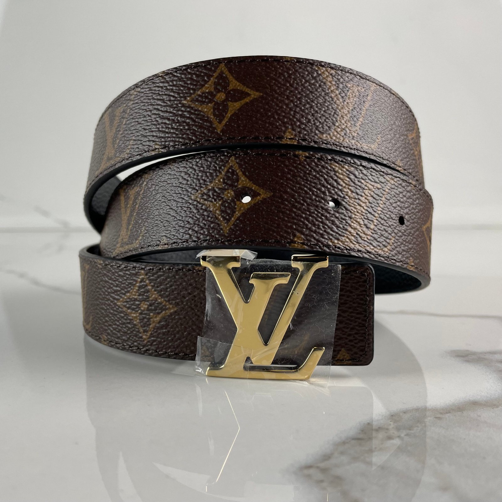 LOUIS VUITTON Ceinture LV Initiales 30mm Réversible – Image 3