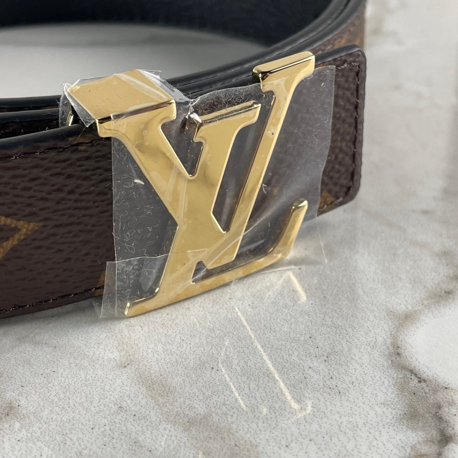 LOUIS VUITTON Ceinture LV Initiales 30mm Réversible – Image 4