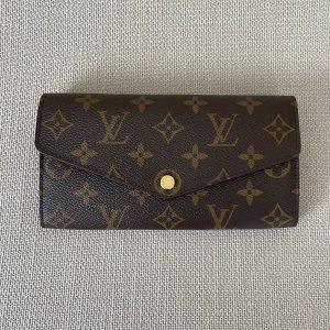 LOUIS VUITTON Sarah Wallet