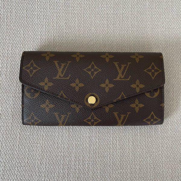 LOUIS VUITTON Portefeuille Sarah
