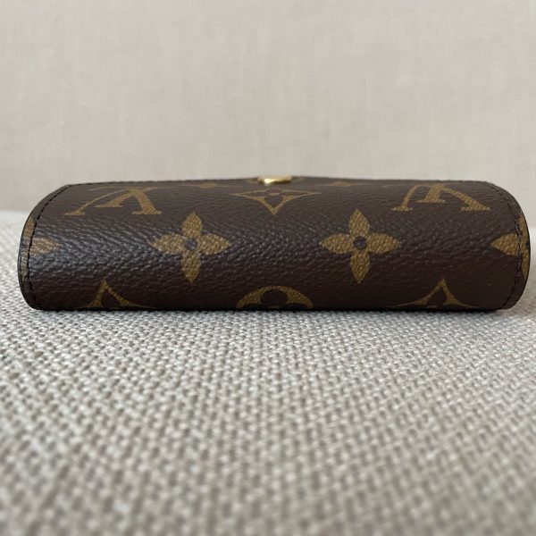 LOUIS VUITTON Victorine Wallet – Image 6