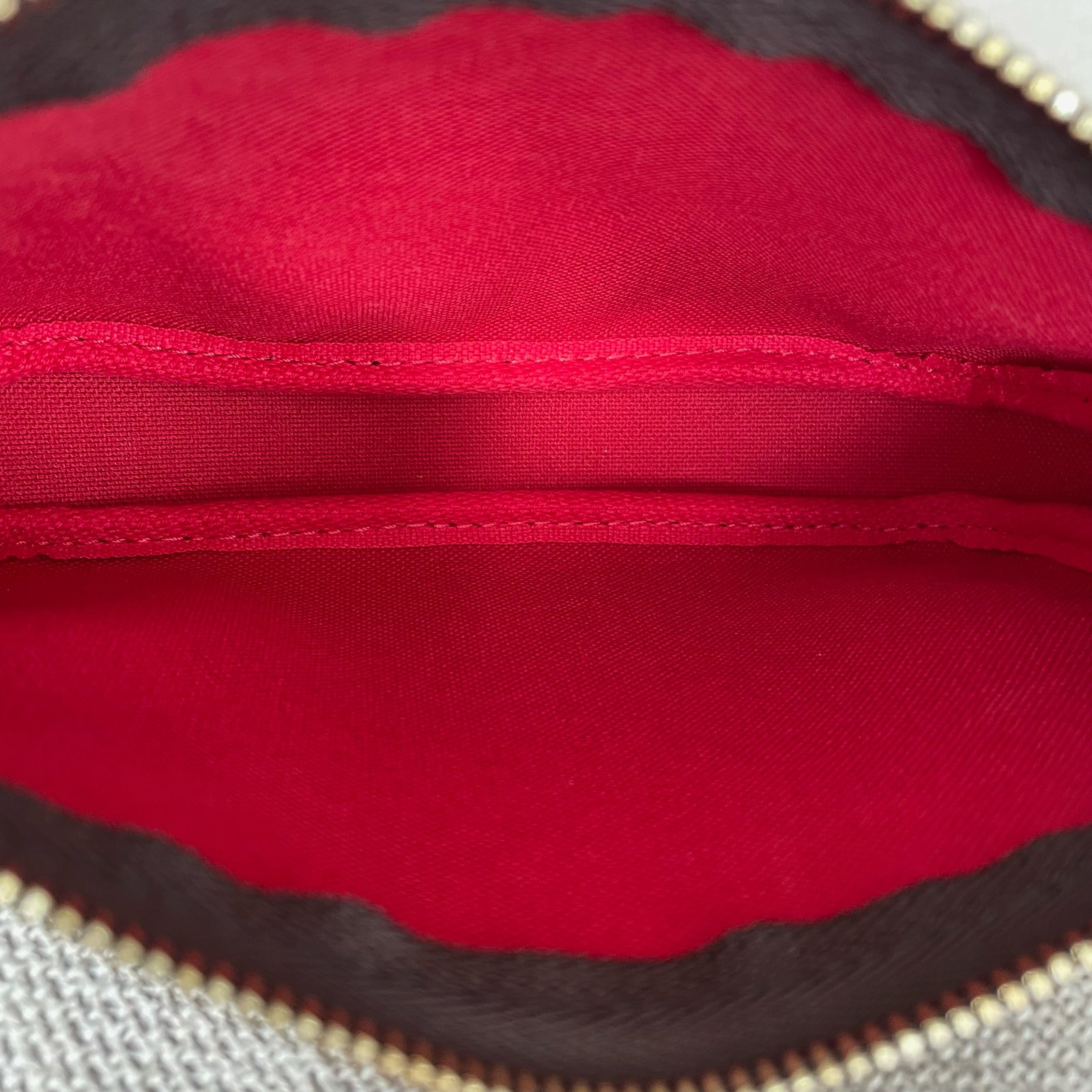 LOUIS VUITTON Pochette Accessoires Mini – Image 13