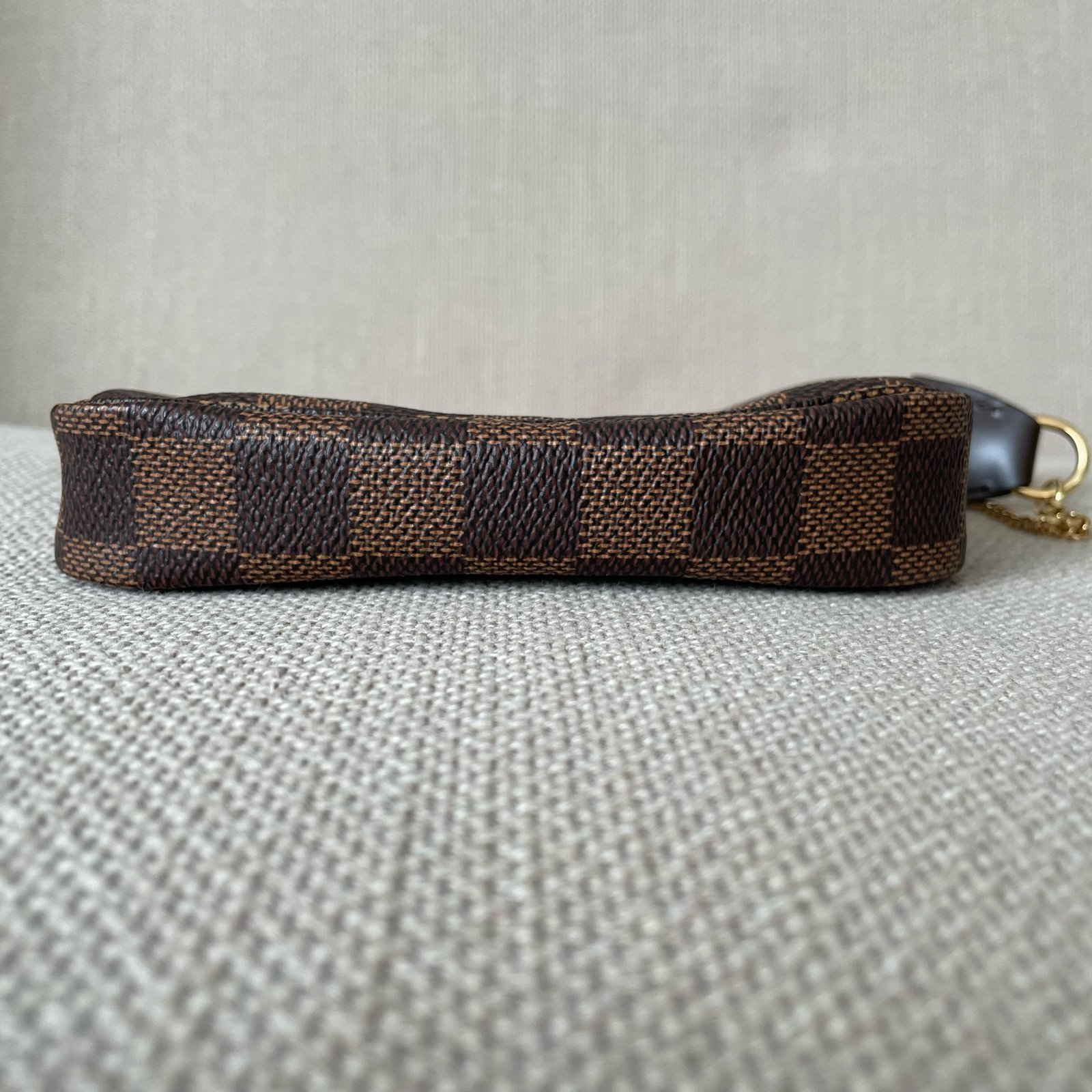 LOUIS VUITTON Pochette Accessoires Mini – Image 7