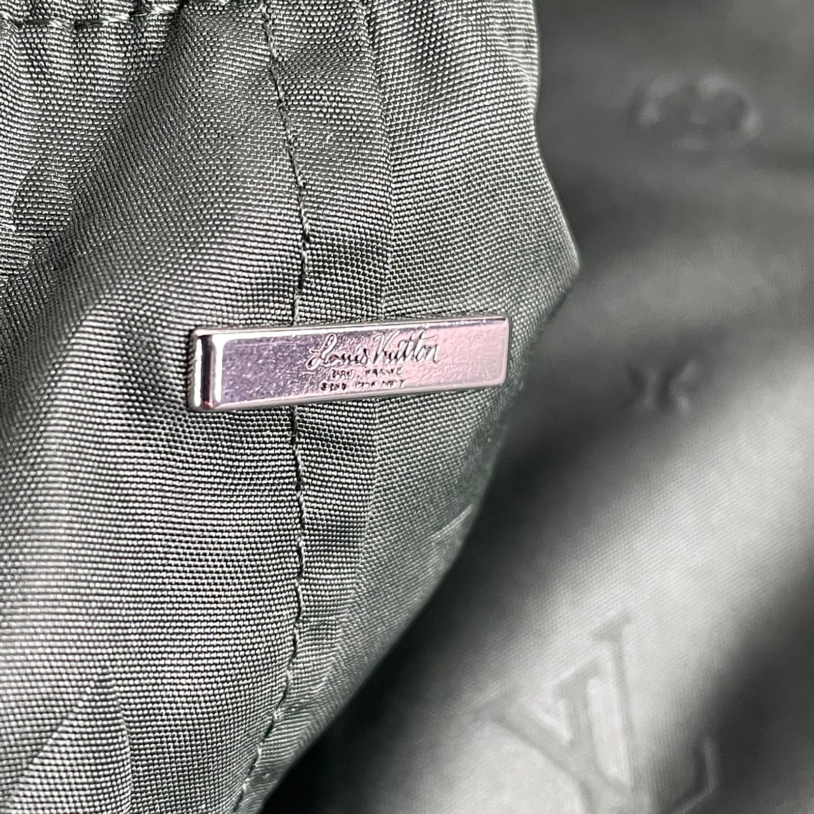 LOUIS VUITTON LVSE Signature Swim Board Shorts – Image 3