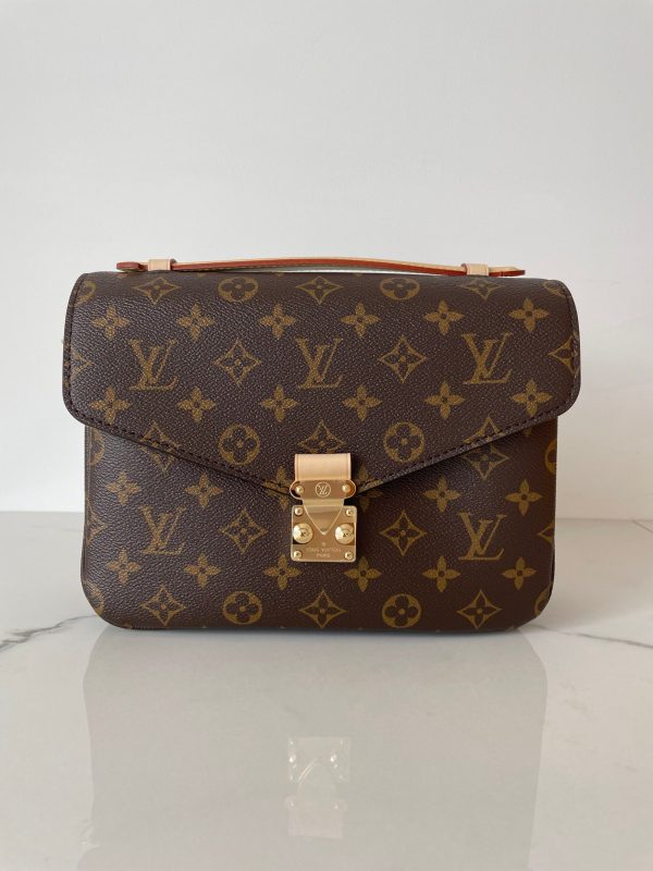 LOUIS VUITTON Pochette Métis
