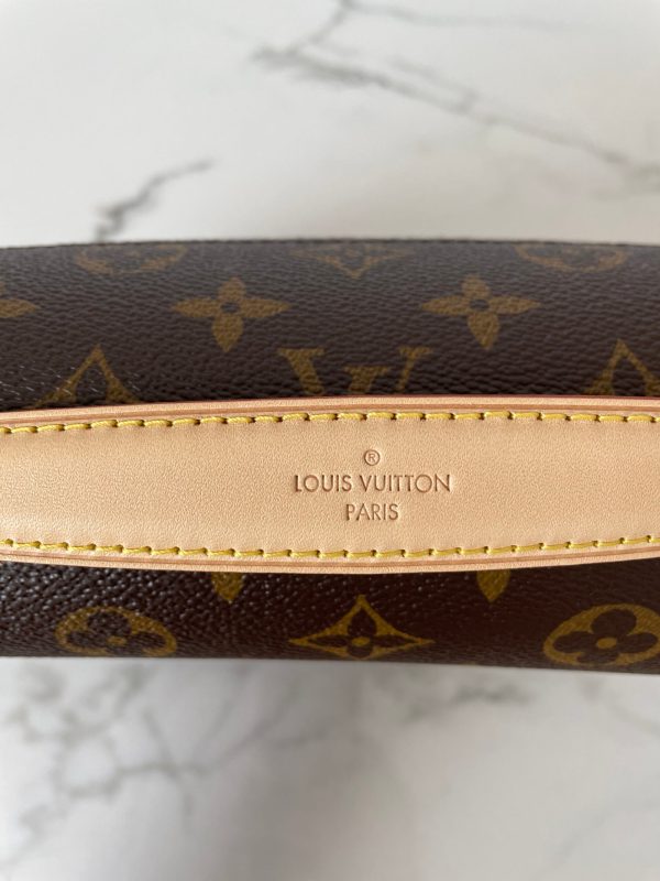 LOUIS VUITTON Pochette Métis – Image 8