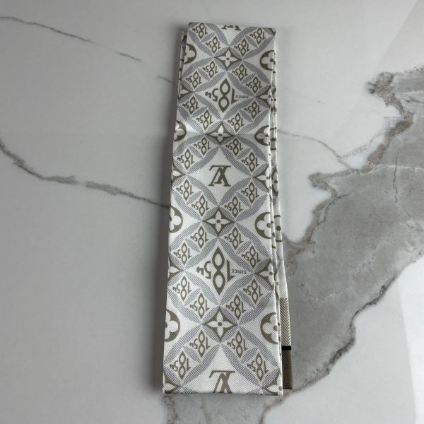 LOUIS VUITTON Bandeau Since 1854 – Image 6