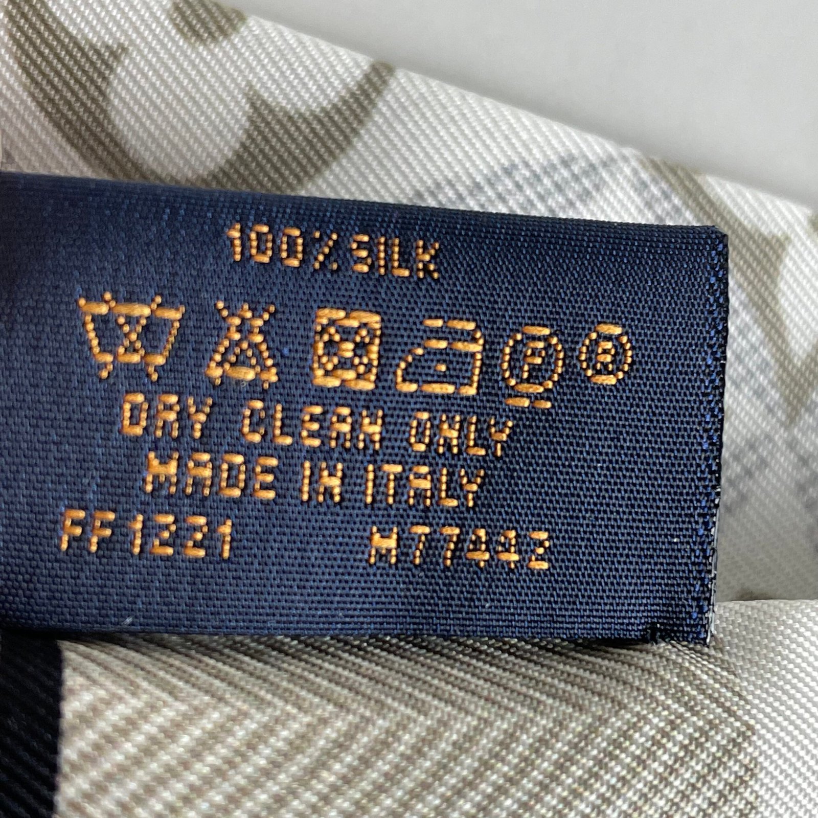 LOUIS VUITTON Bandeau Since 1854 – Image 8