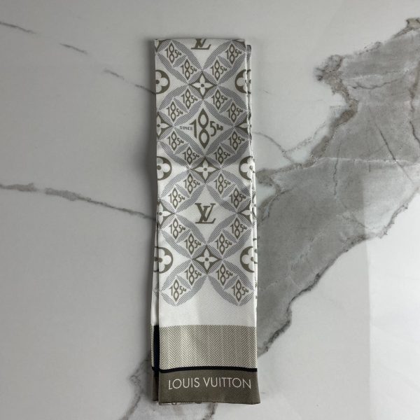 LOUIS VUITTON Bandeau Since 1854 – Image 9