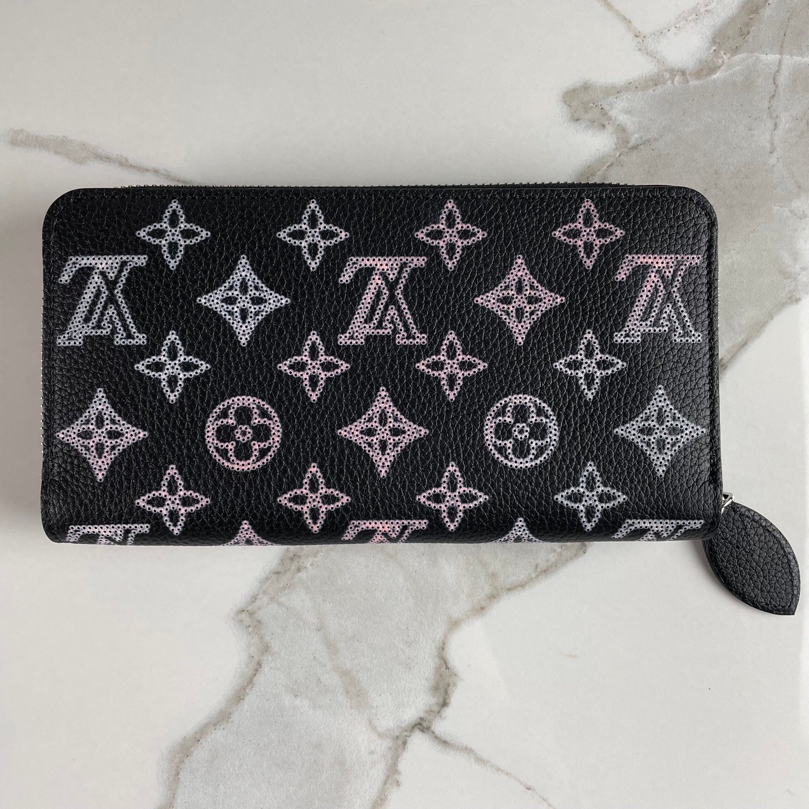 LOUIS VUITTON Zippy Wallet – Image 3