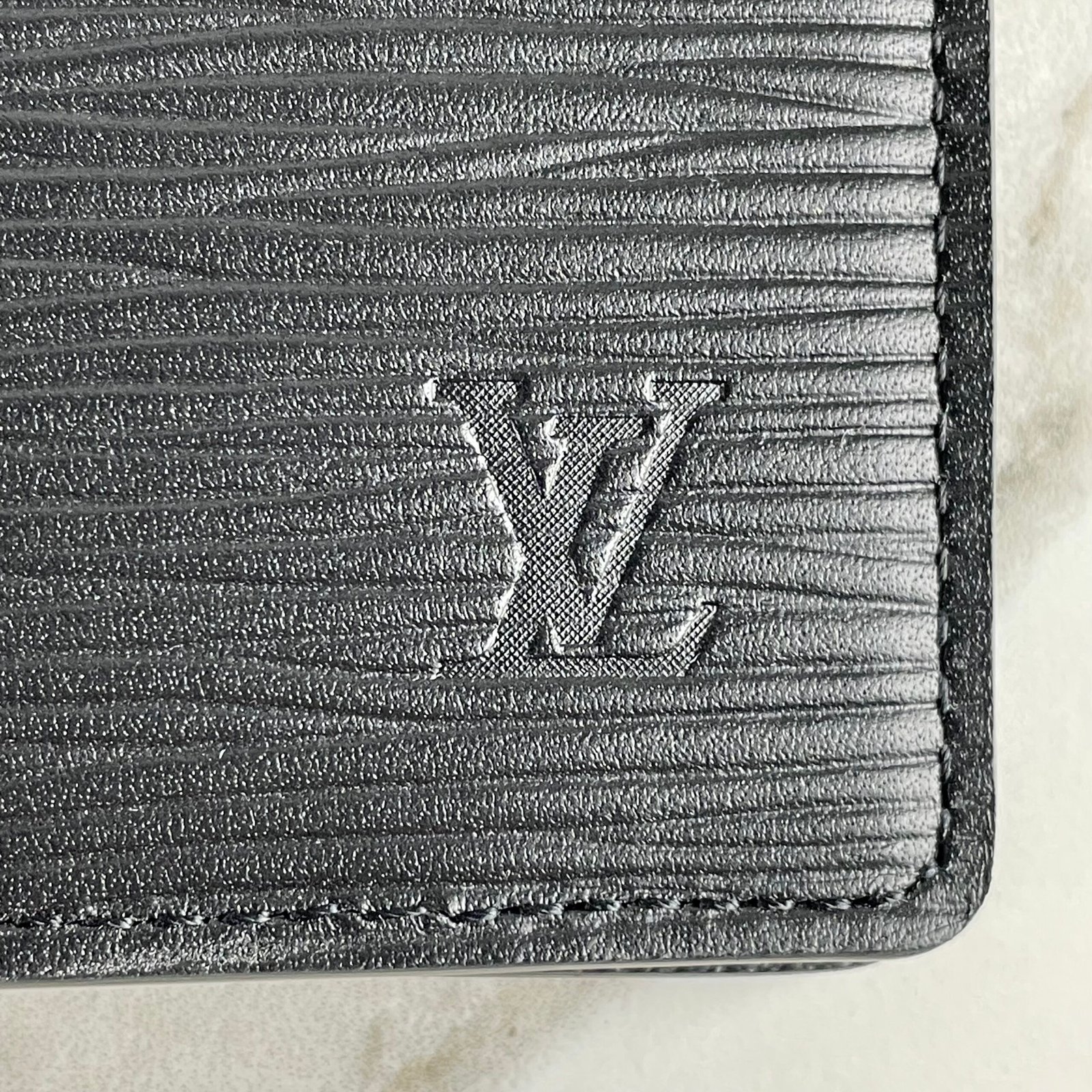LOUIS VUITTON Organizer de Poche – Image 4