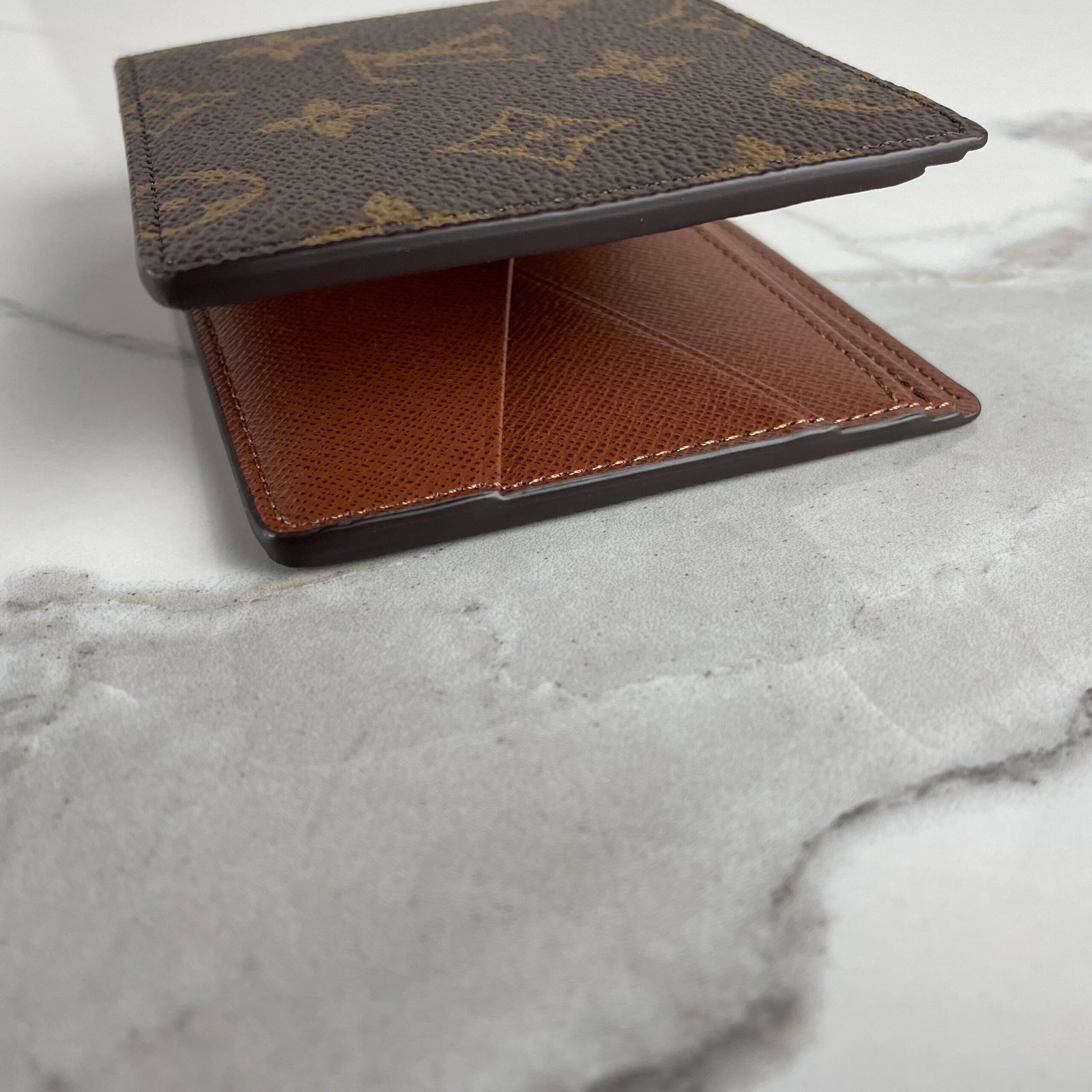 LOUIS VUITTON Portefeuille Multiple – Image 10