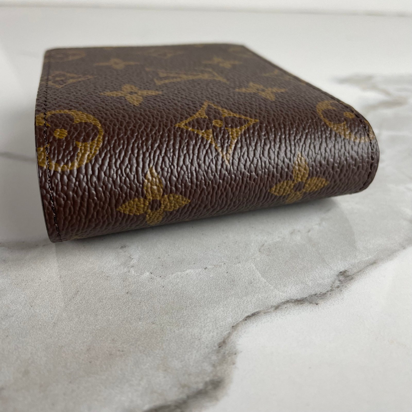 LOUIS VUITTON Portefeuille Multiple – Image 12