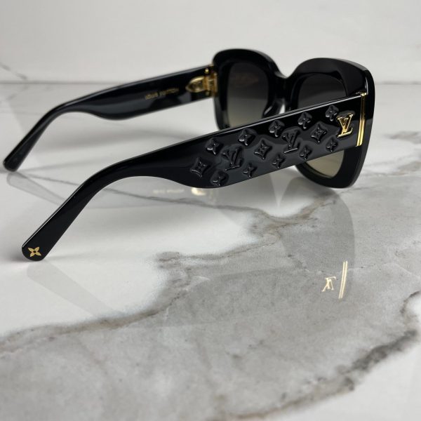 LOUIS VUITTON Lunettes de Soleil Carrées LV Empreinte – Image 7