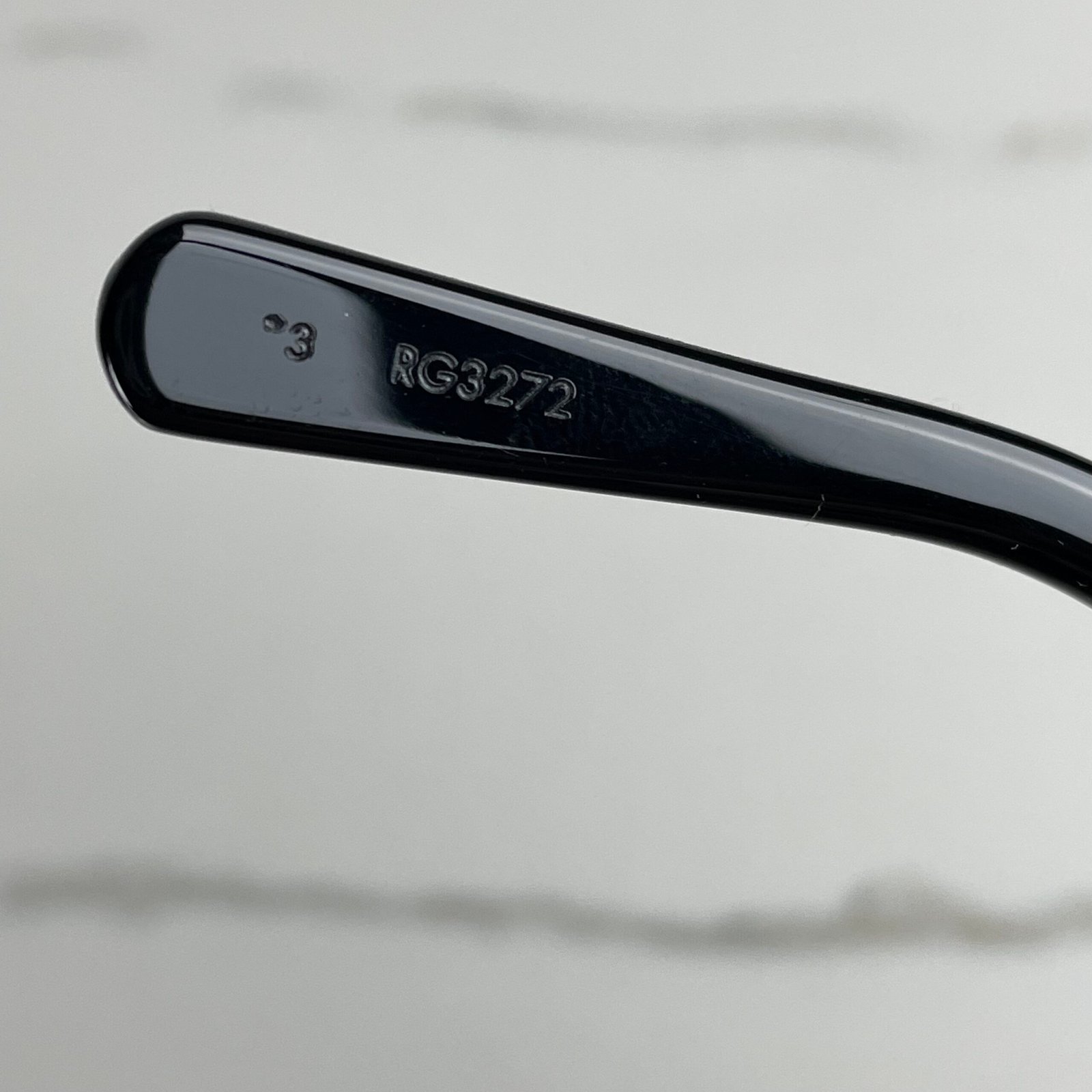 LOUIS VUITTON Lunettes de Soleil Carrées LV Empreinte – Image 12