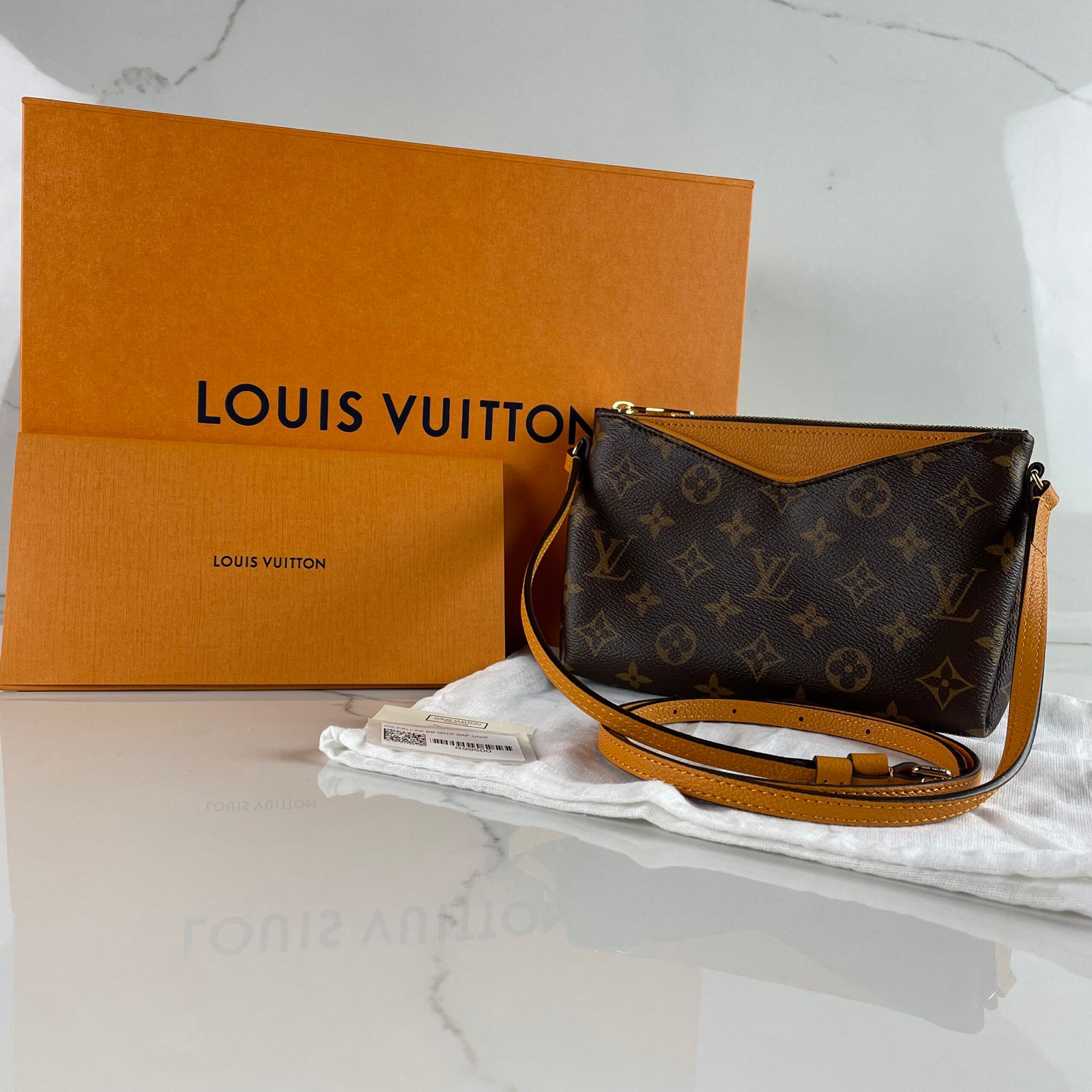 LOUIS VUITTON Pochette Pallas BB – Image 3