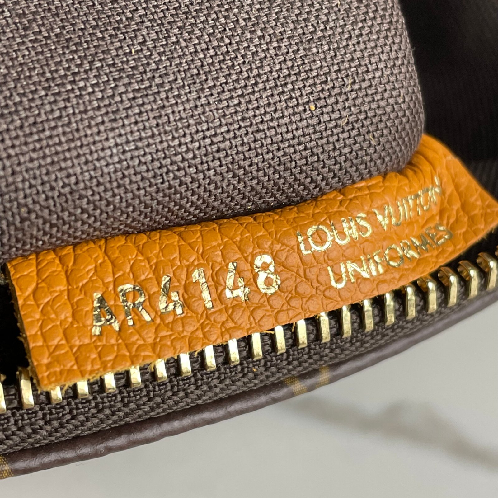 LOUIS VUITTON Pochette Pallas BB – Image 6