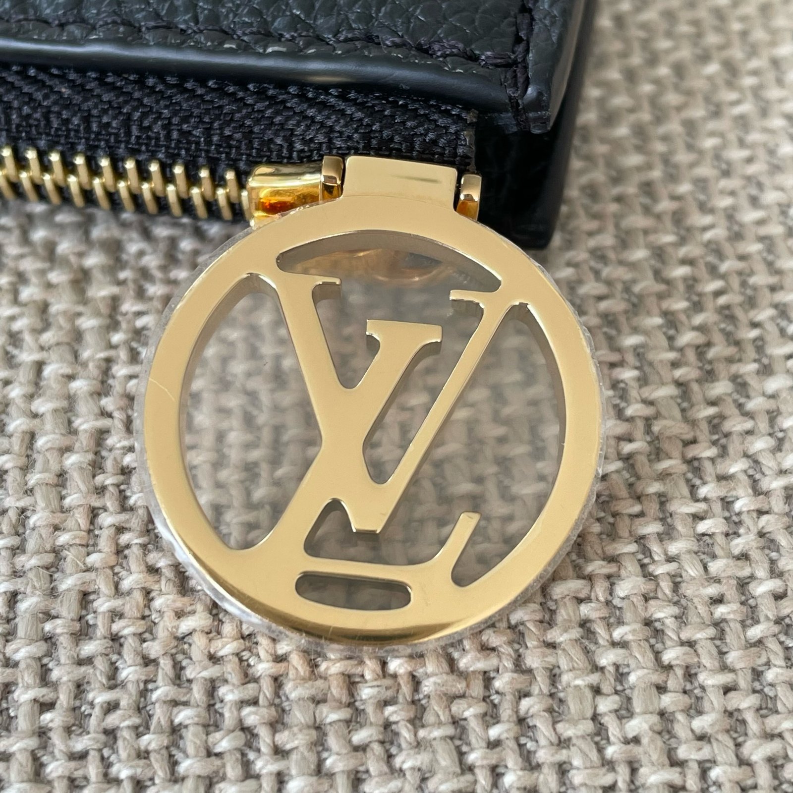 LOUIS VUITTON Romy Card Holder – Image 5
