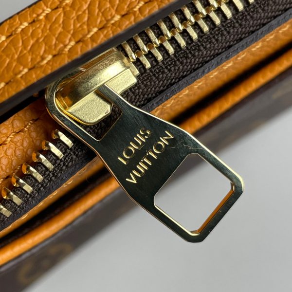 LOUIS VUITTON Pochette Pallas BB – Image 8