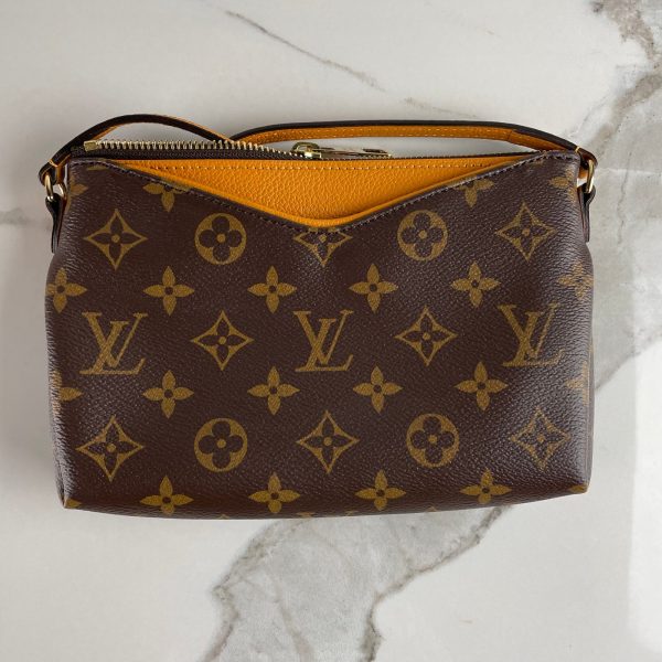 LOUIS VUITTON Pochette Pallas BB – Image 9