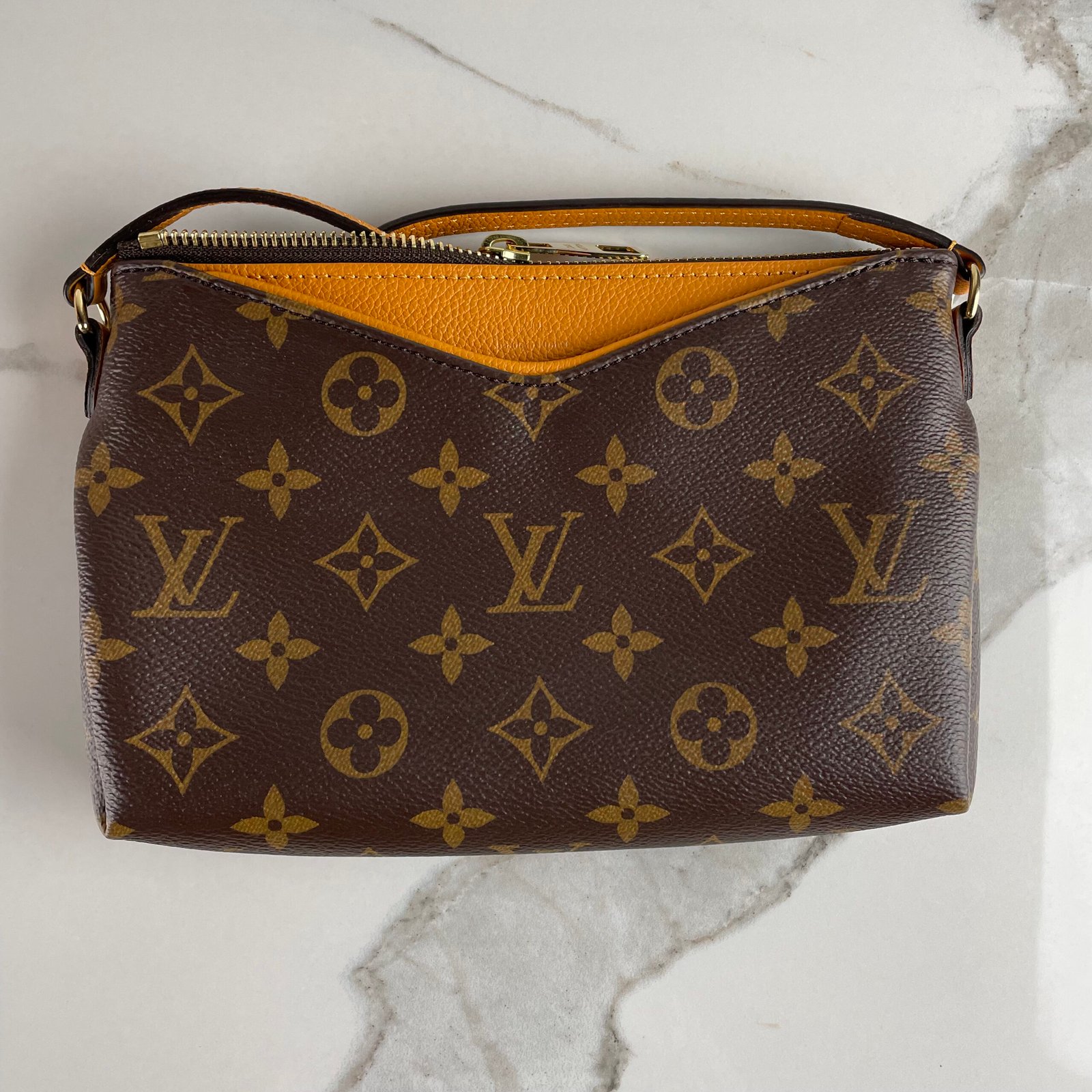 LOUIS VUITTON Pochette Pallas BB – Image 9