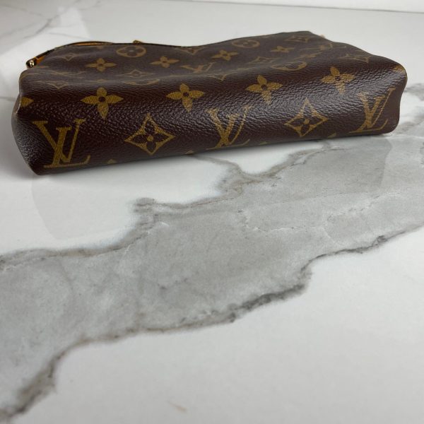 LOUIS VUITTON Pochette Pallas BB – Image 12