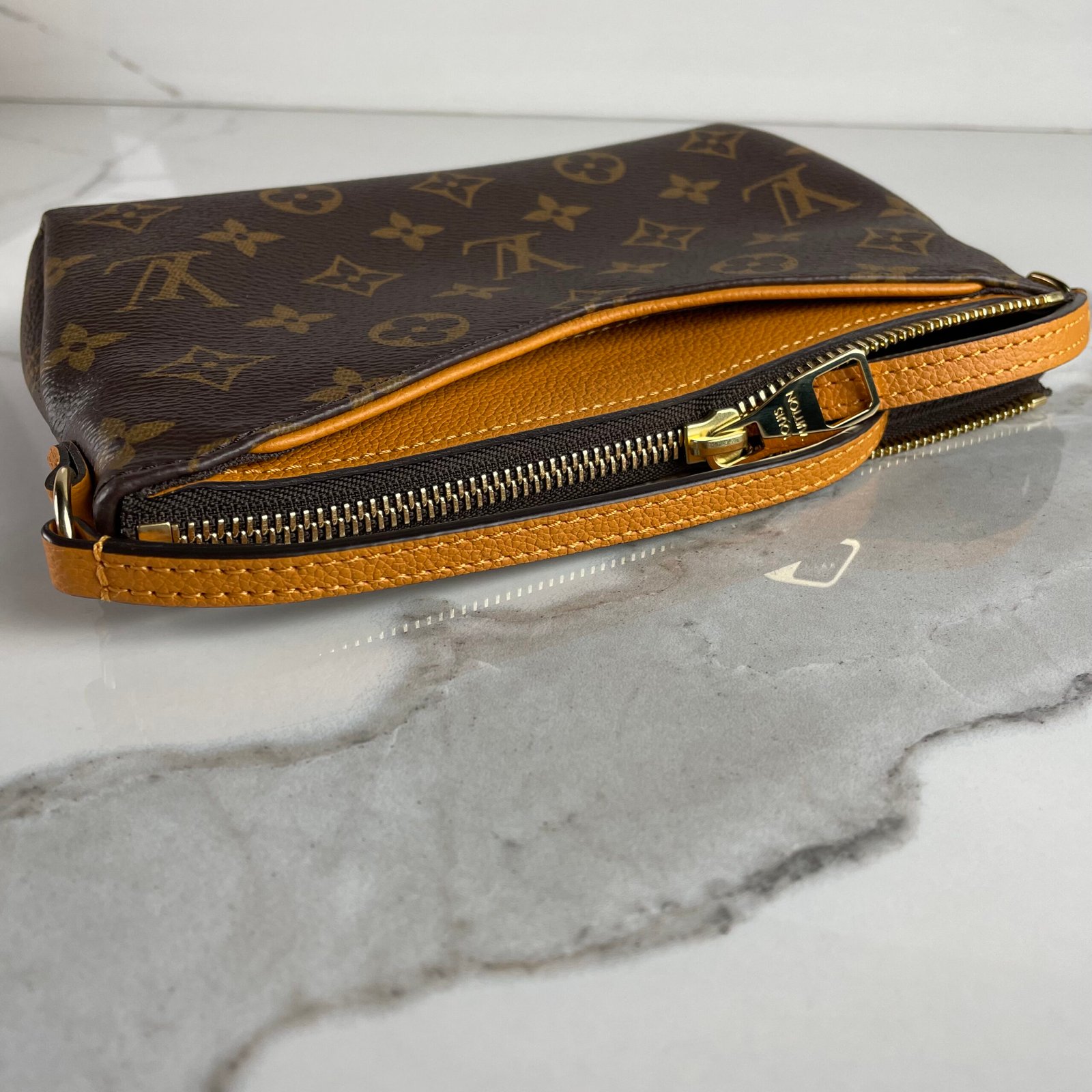 LOUIS VUITTON Pochette Pallas BB – Image 15