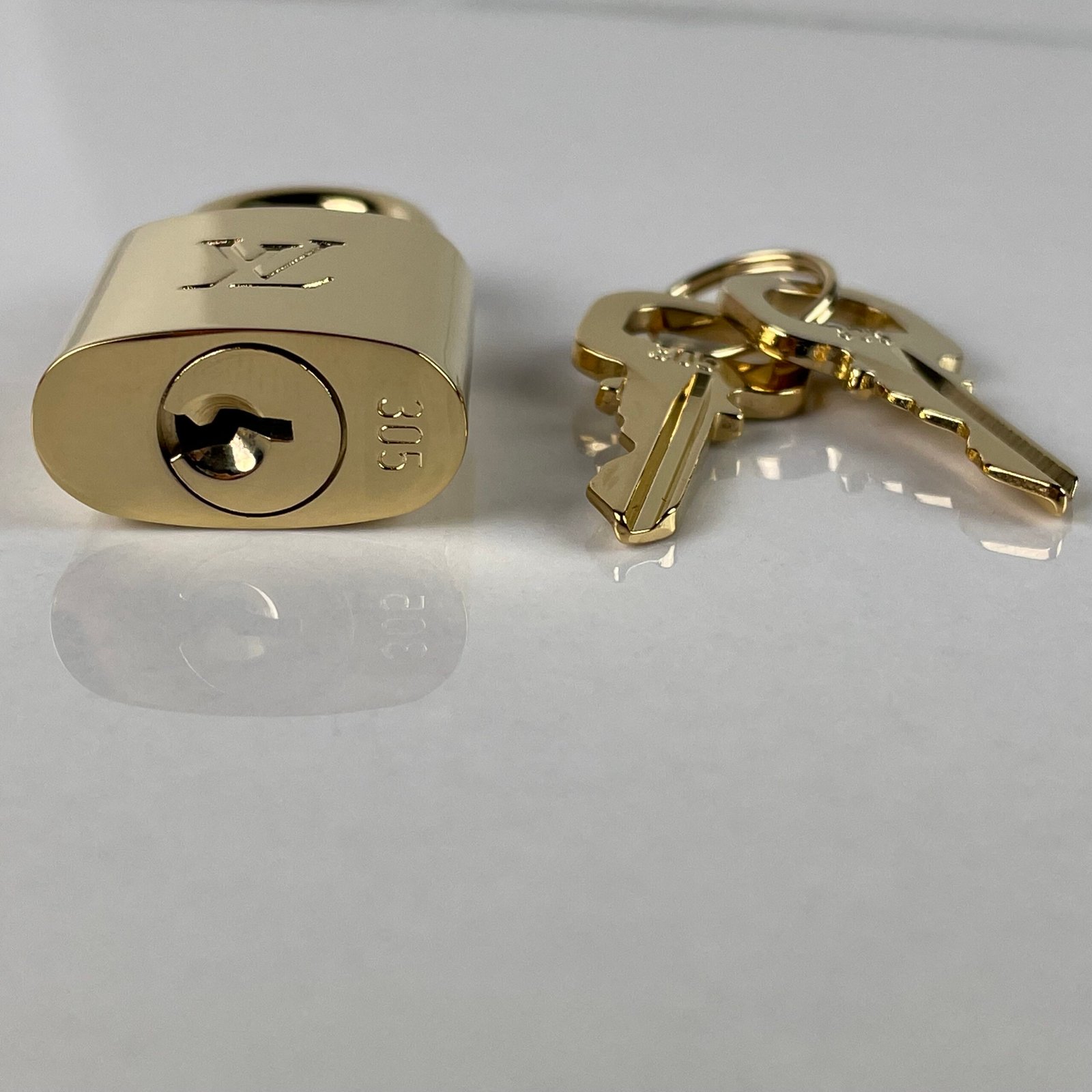 LOUIS VUITTON Cadenas – Image 5