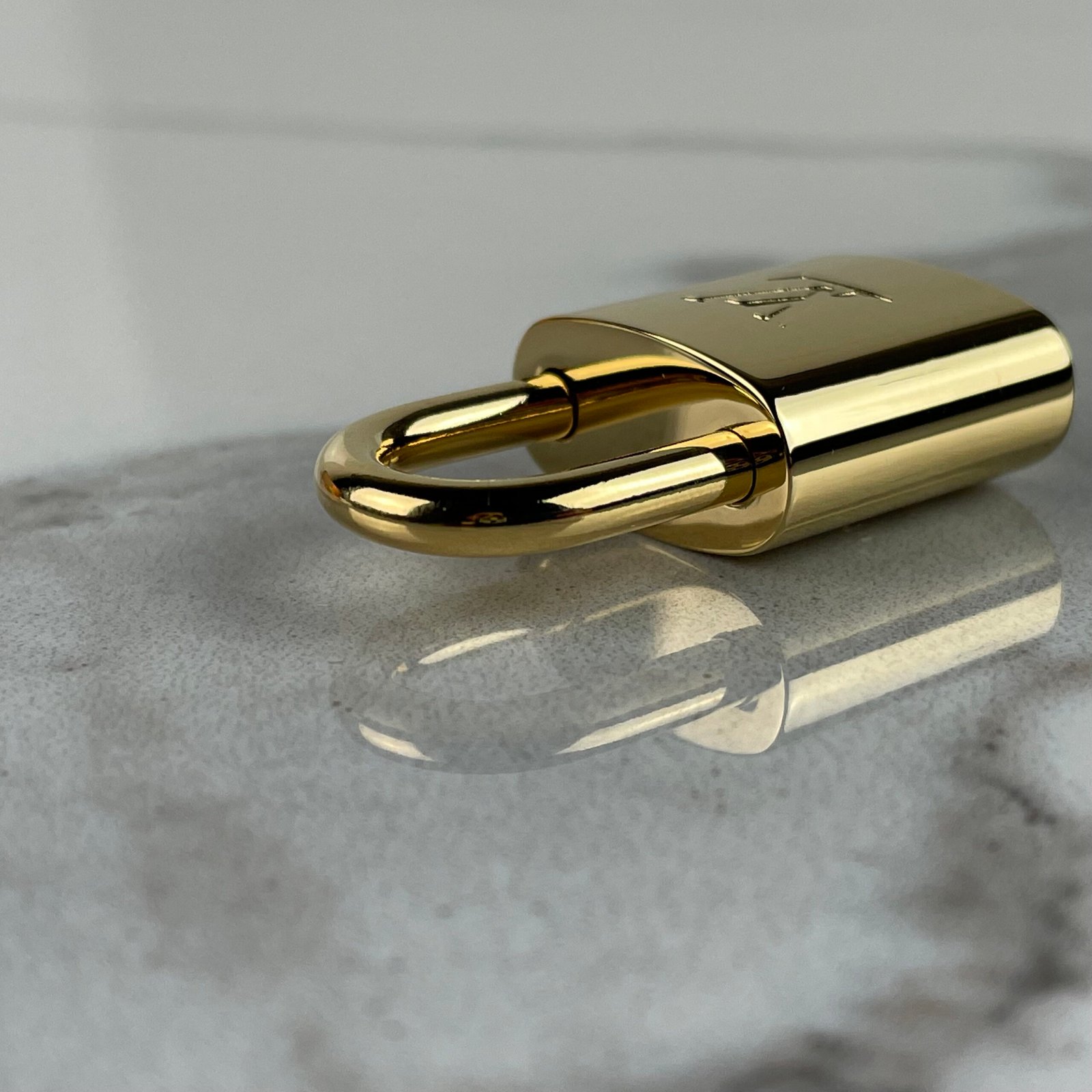 LOUIS VUITTON Cadenas – Image 7