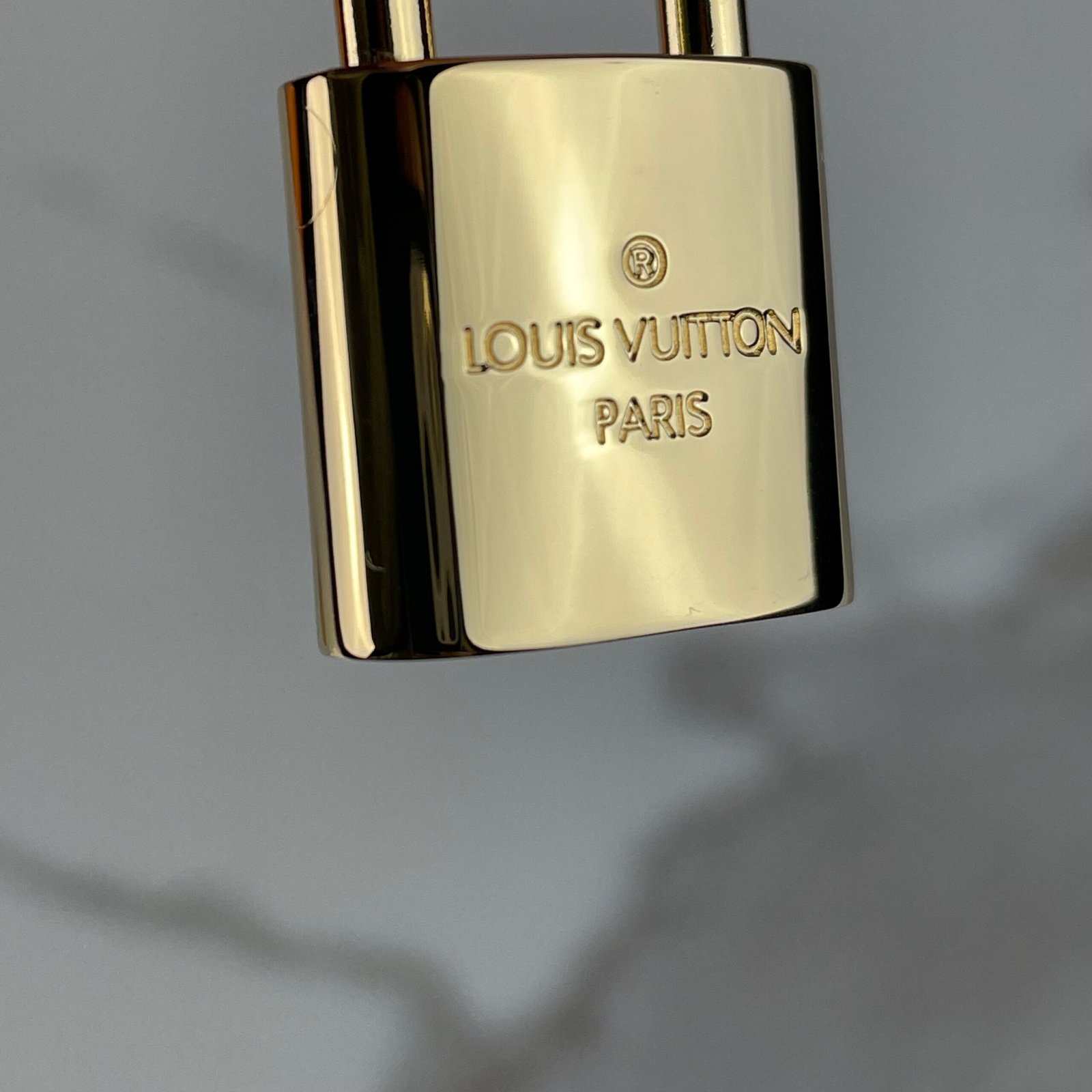LOUIS VUITTON Cadenas – Image 11