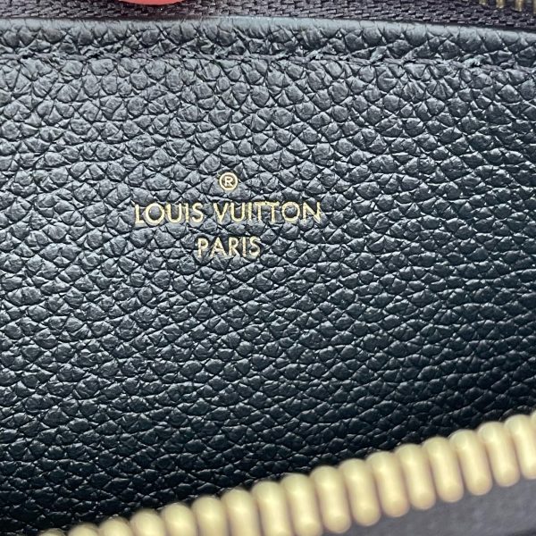 LOUIS VUITTON Pochette Félicie – Image 18