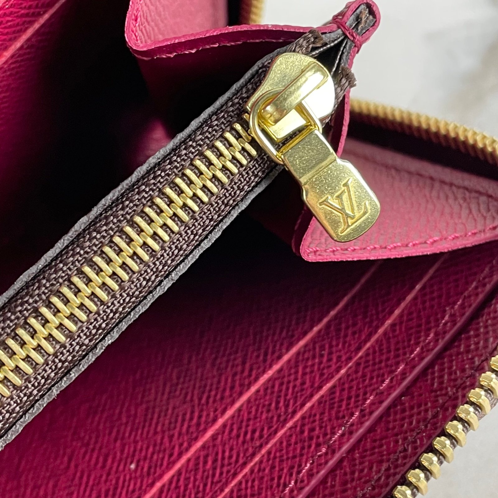 LOUIS VUITTON Portefeuille Clémence – Image 11