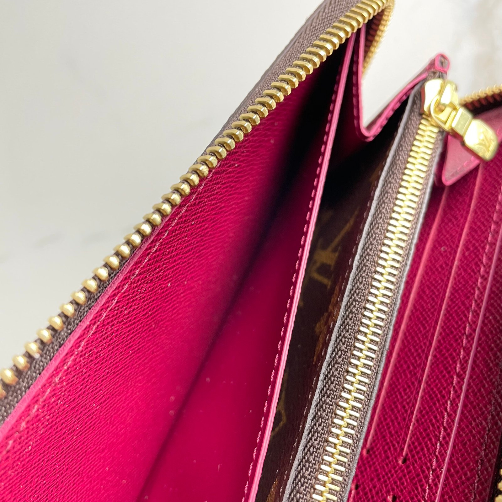 LOUIS VUITTON Portefeuille Clémence – Image 14