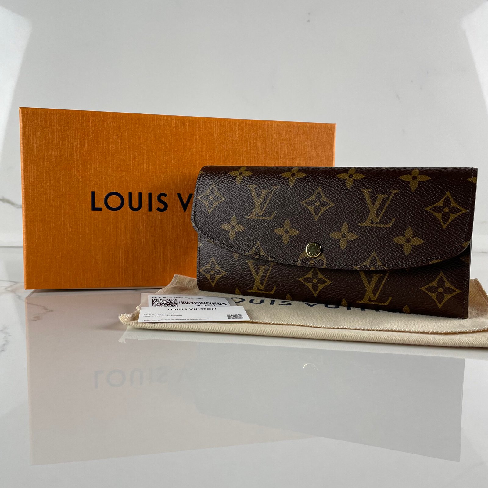 LOUIS VUITTON Émilie Wallet – Image 2