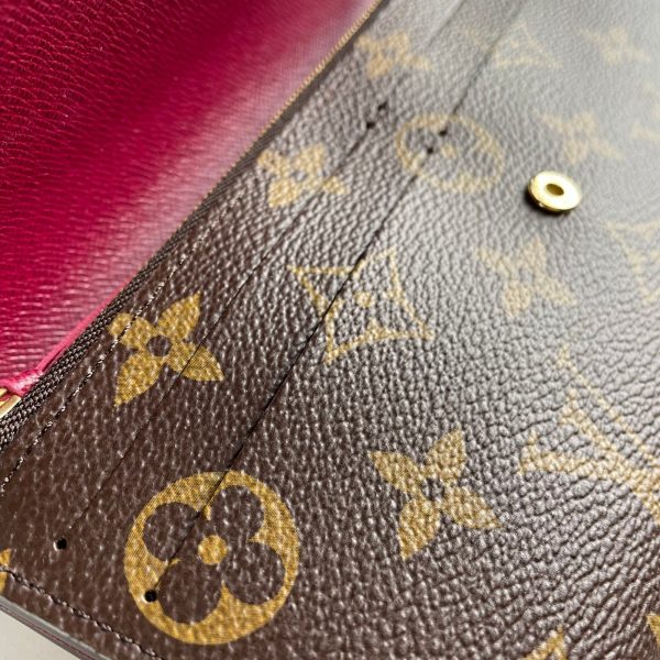 LOUIS VUITTON Émilie Wallet – Image 10