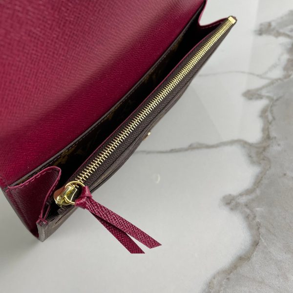 LOUIS VUITTON Émilie Wallet – Image 11