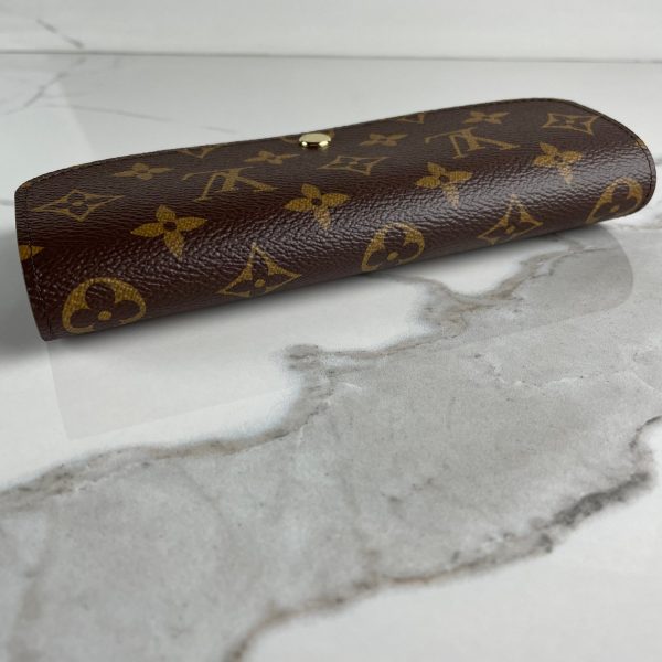 LOUIS VUITTON Émilie Wallet – Image 16