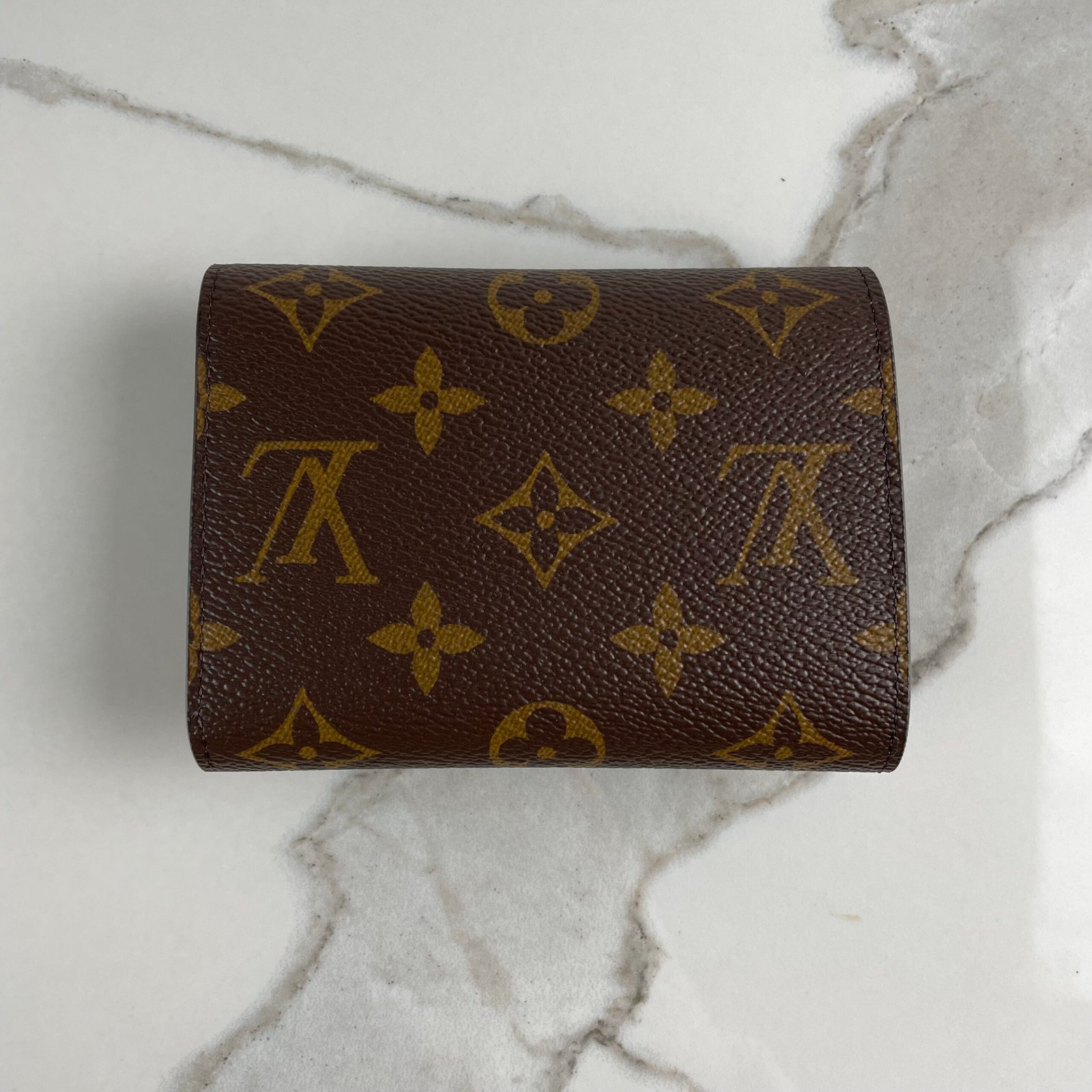 LOUIS VUITTON Victorine Wallet – Image 3