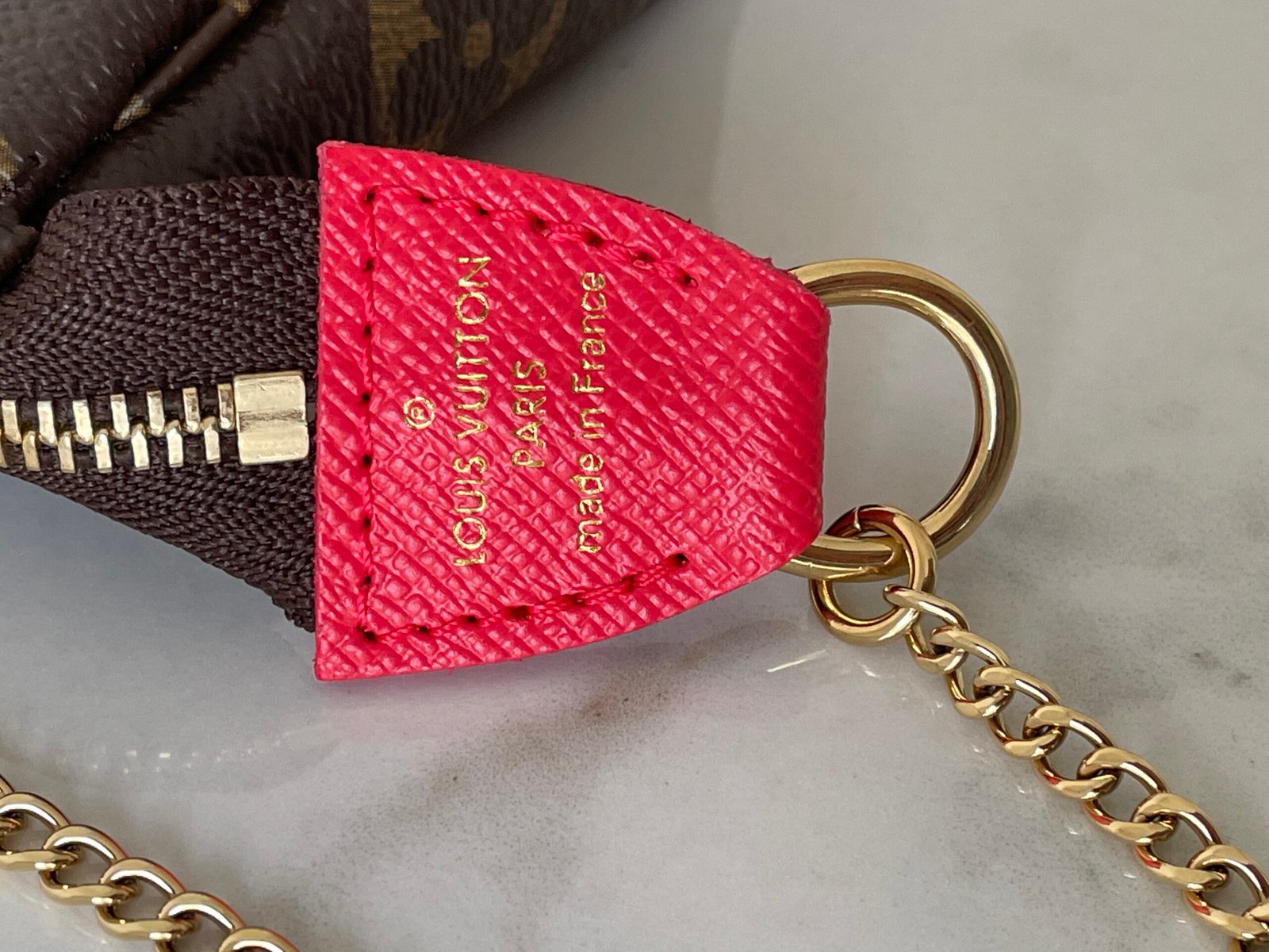 LOUIS VUITTON Mini Pochette Accessoires – Image 9