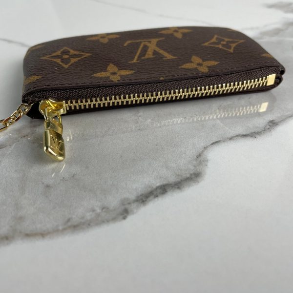 LOUIS VUITTON Pochette Clés – Image 6