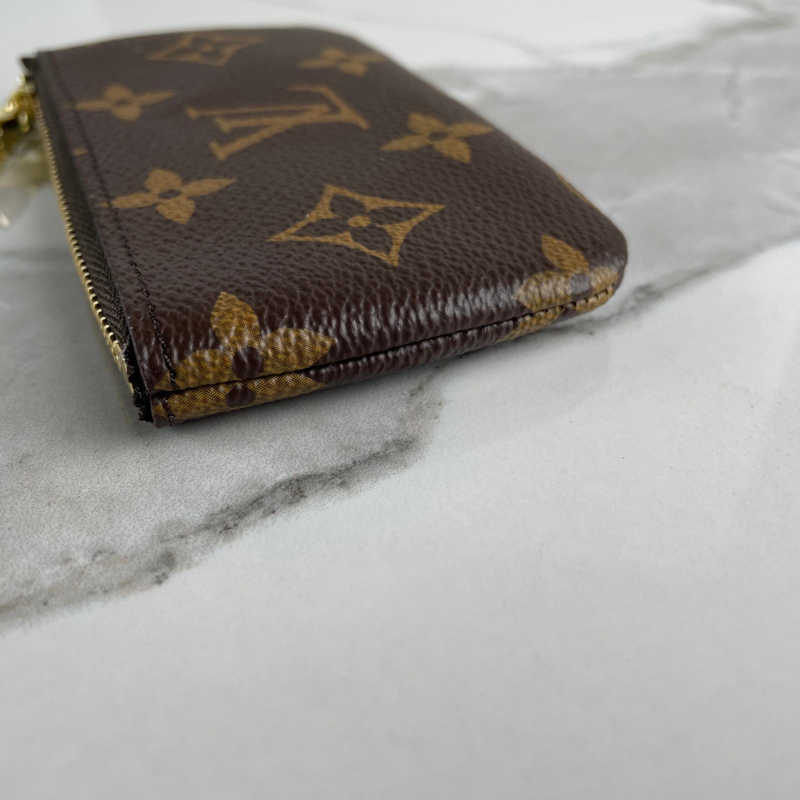 LOUIS VUITTON Pochette Clés – Image 7