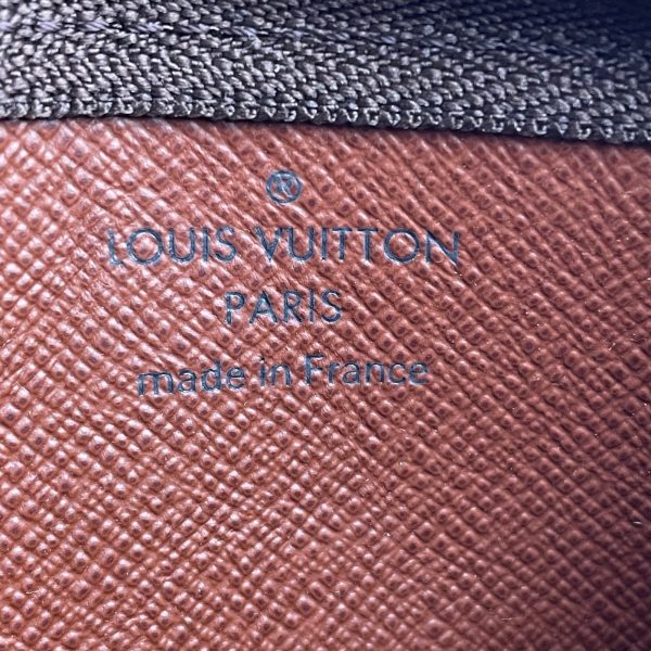LOUIS VUITTON Pochette Clés – Image 4