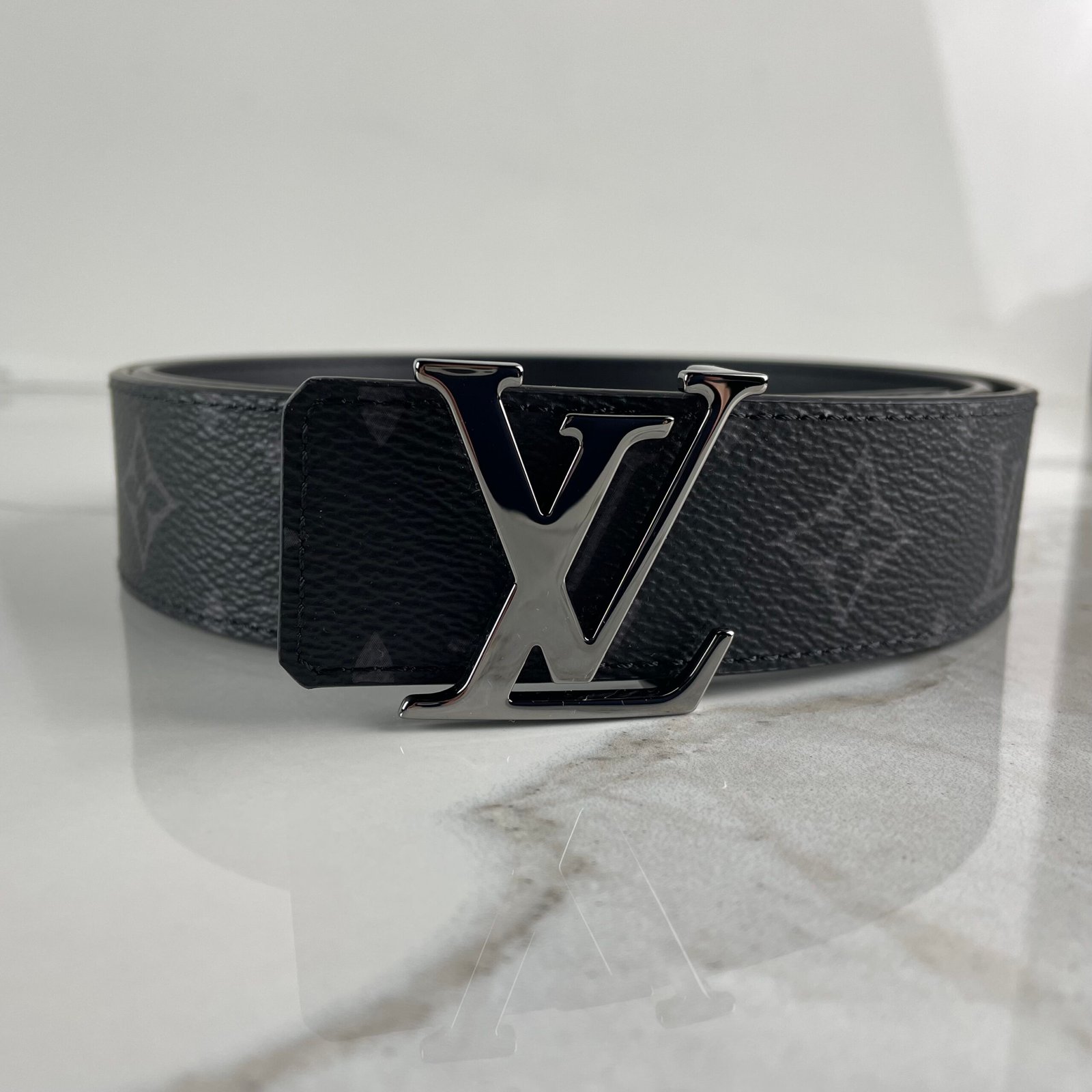 LOUIS VUITTON Ceinture LV Initiales 35 mm Réversible