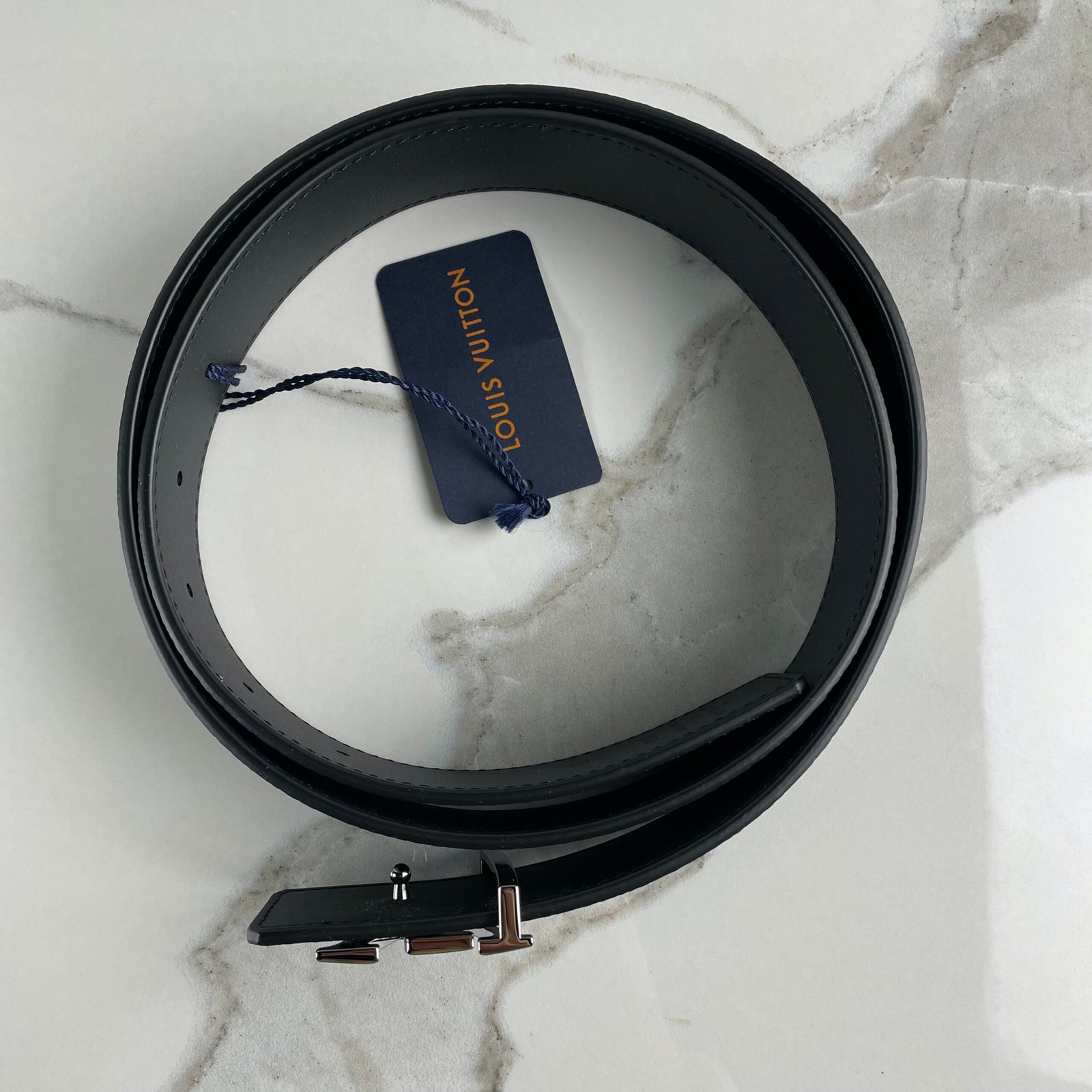 LOUIS VUITTON Ceinture LV Initiales 35 mm Réversible – Image 7