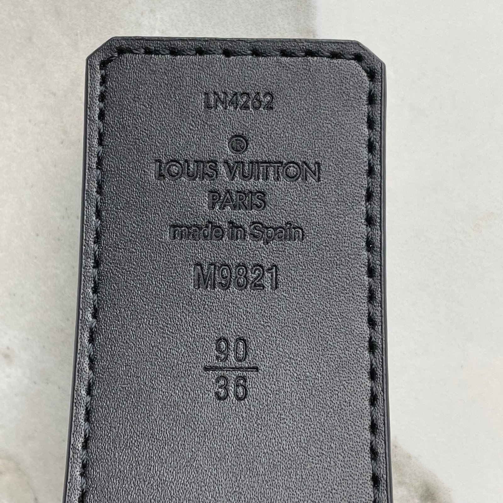 LOUIS VUITTON Ceinture LV Initiales Réversible Monogram – Image 4