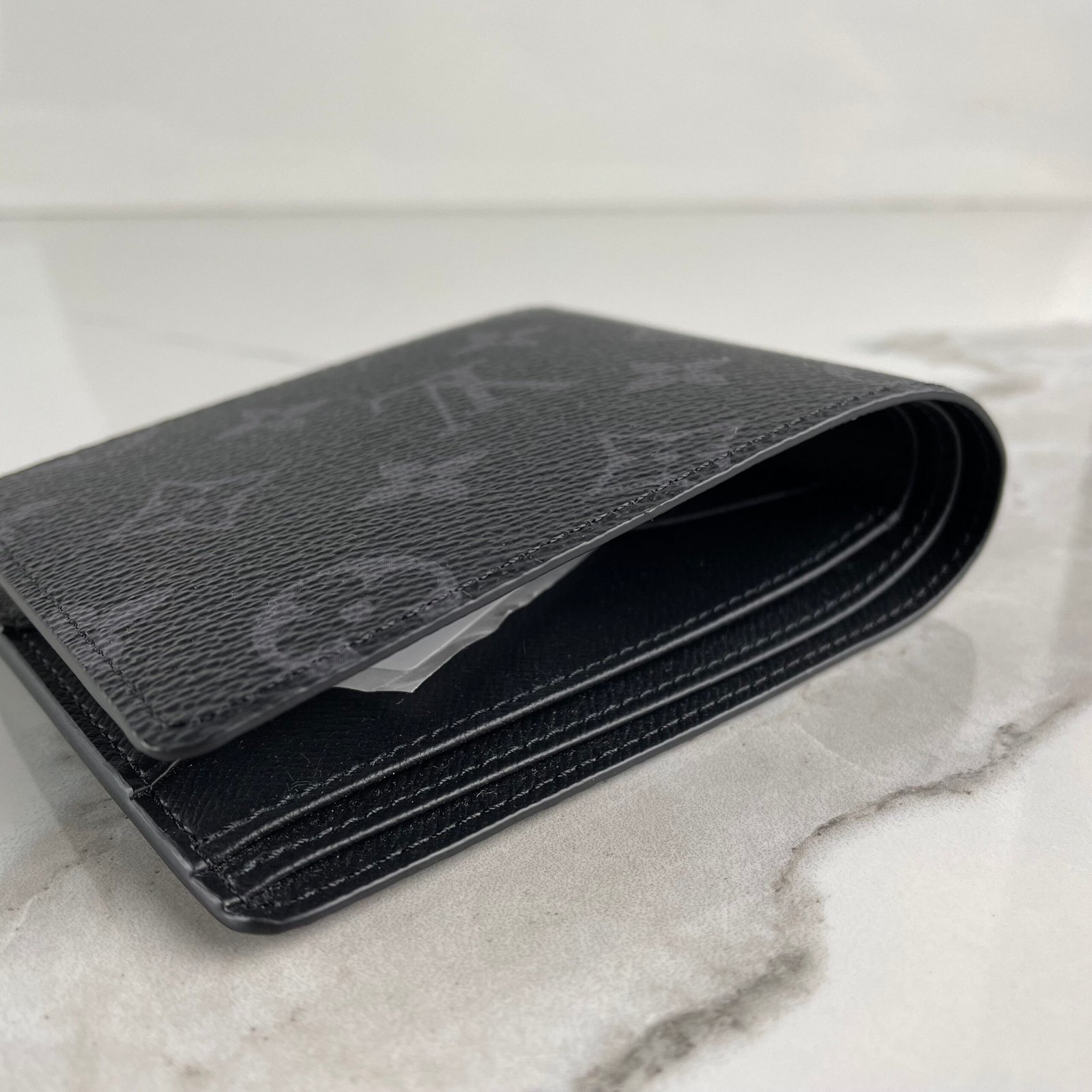 LOUIS VUITTON Portefeuille Multiple – Image 8