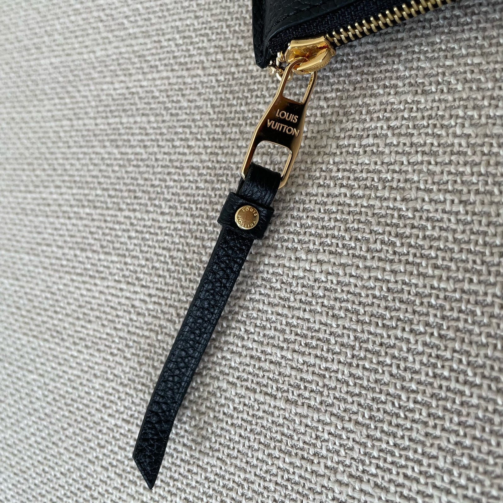 LOUIS VUITTON Recto Verso Card Holder – Image 14